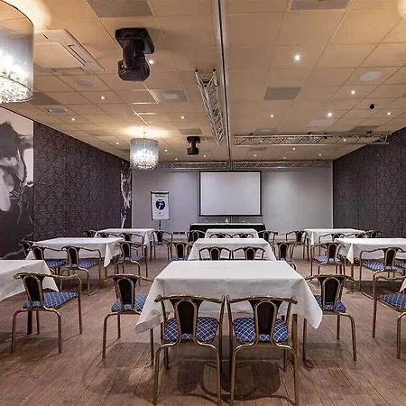 Fletcher - Restaurant