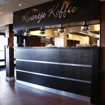 Fletcher - Restaurant Хейло