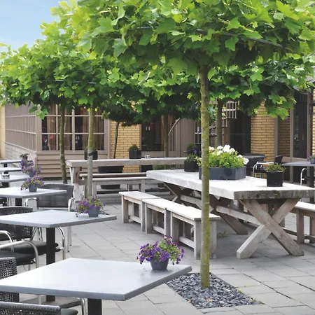 Fletcher - Restaurant Хейло